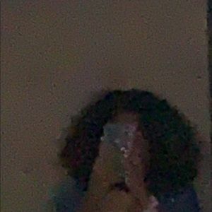 Meet your Posher, Amelia